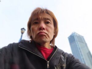 経営コンサルタントに依存しないで突き進んだ！