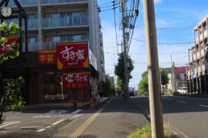 ④牛丼のすき屋