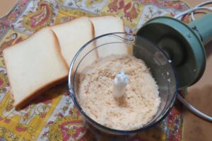 食パン３枚分のパン粉